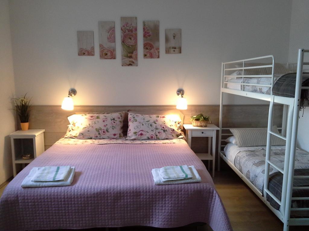 La Casa Delle Betulle Cardano Al Campo Quarto foto